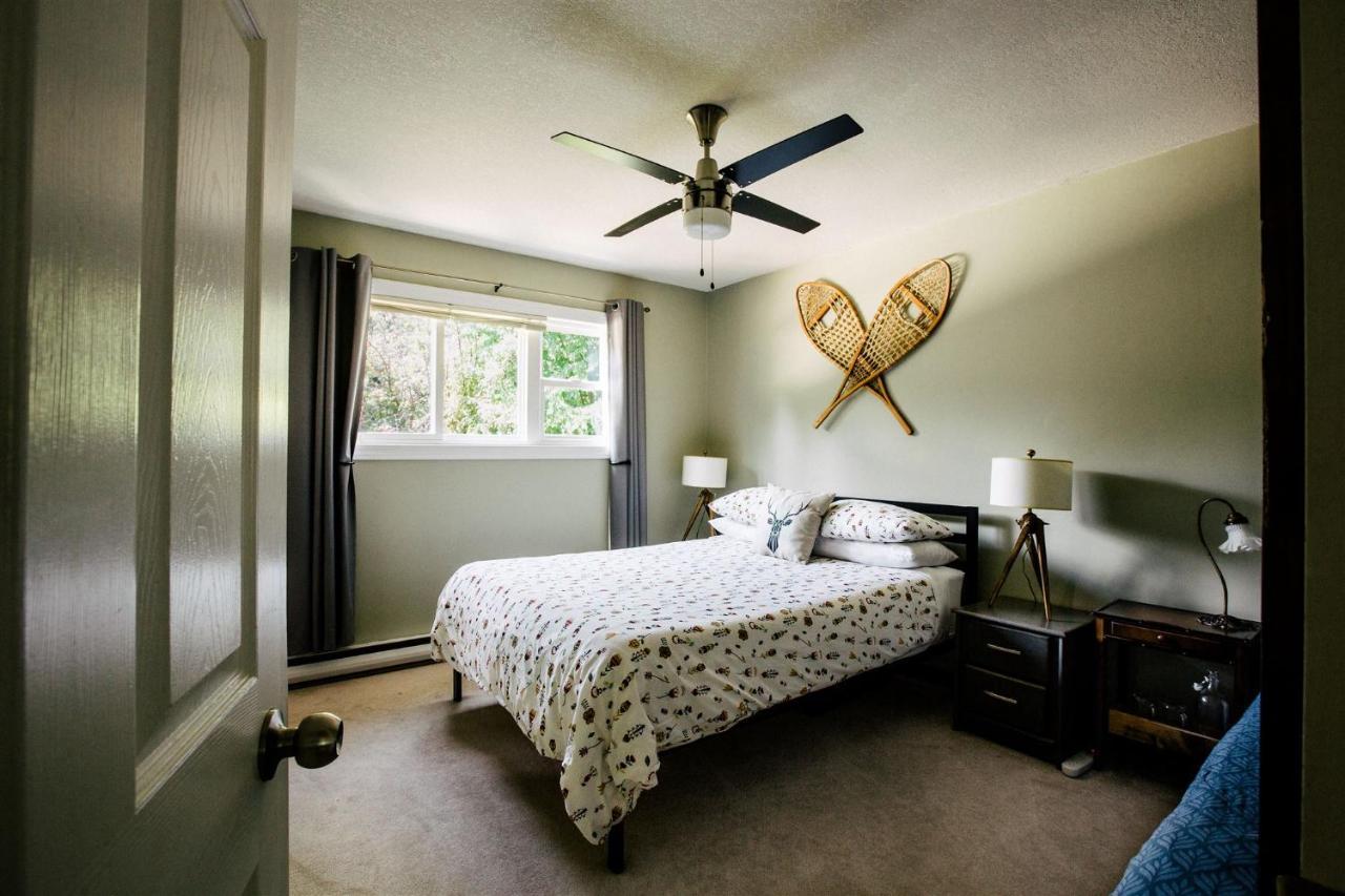 Alpenrose Revelstoke Bed & Breakfast Exterior foto